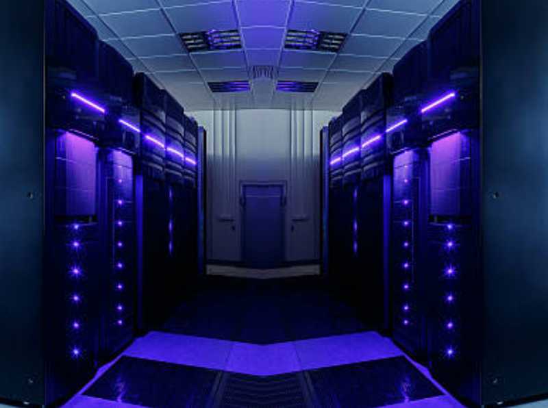 VPS hosting kombinira pristupačnost i visoku razinu kontrole. 